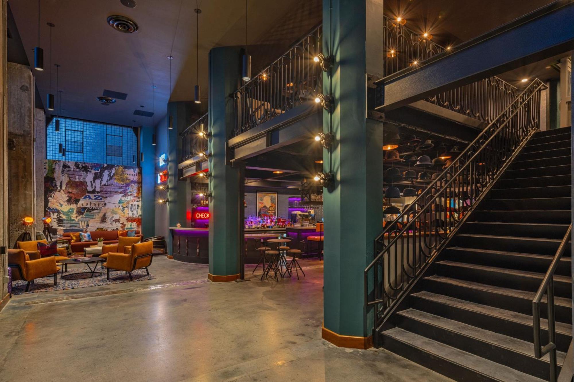 Moxy Phoenix Downtown Exterior photo